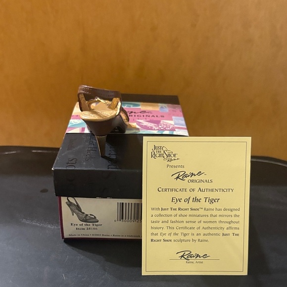 Just The Right Shoe Brown Tan Slingback Heels - Picture 3 of 4